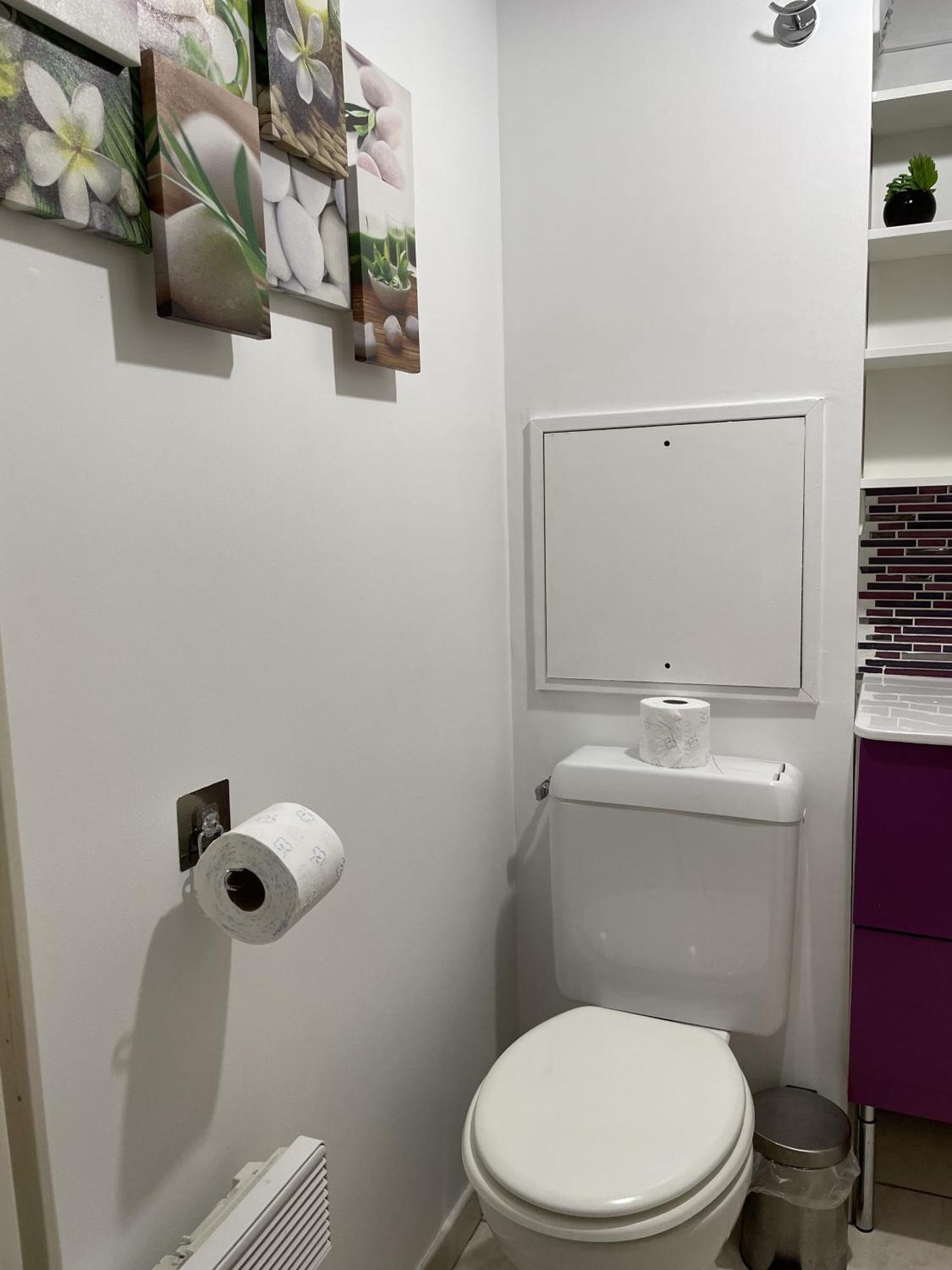 Apartment 15 Min Walk To Disneylandparis, 5 Min Walk To Val D'europe Mall And Train Rer A, Monyhome For 4 Persons