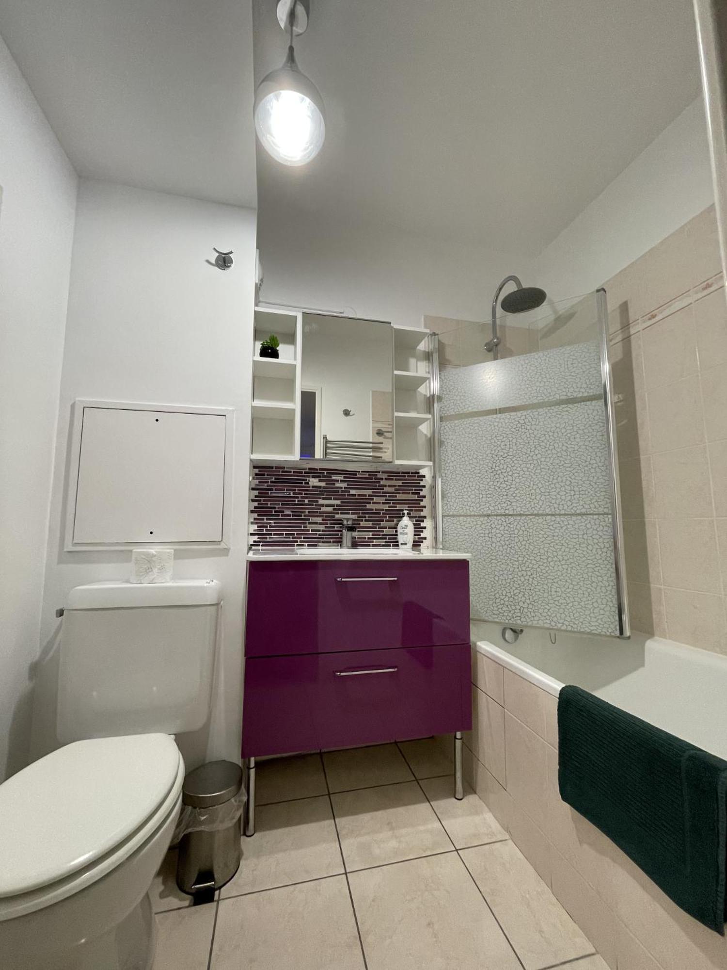 15 Min Walk To Disneylandparis, 5 Min Walk To Val D'europe Mall And Train Rer A, Monyhome For 4 Persons Chessy (Seine-et-Marne)