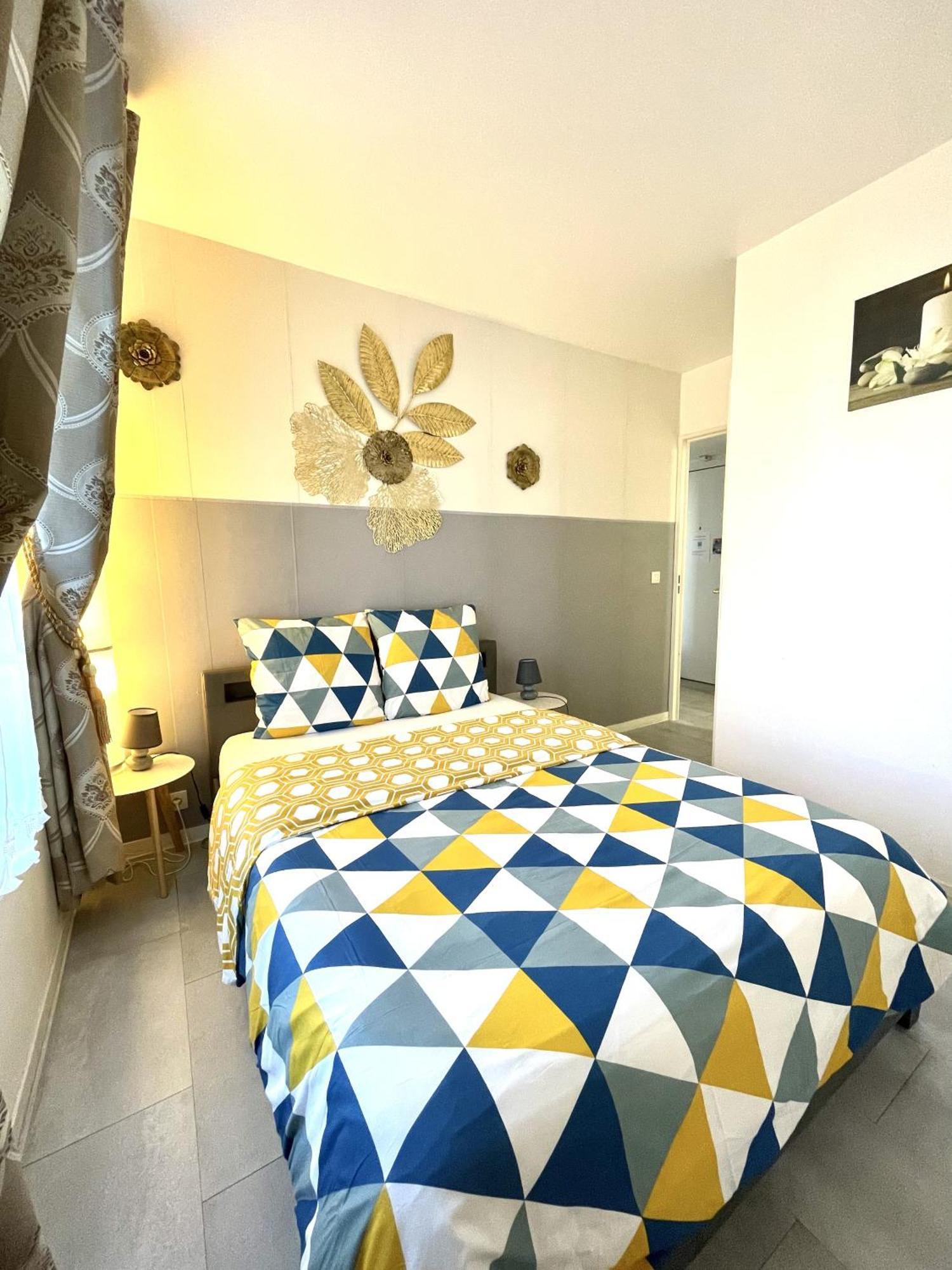 15 Min Walk To Disneylandparis, 5 Min Walk To Val D'europe Mall And Train Rer A, Monyhome For 4 Persons * Chessy (Seine-et-Marne)